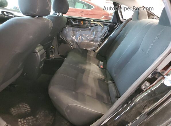 3N1AB7AP4JY325330 2018 NISSAN SENTRA Black Rear seats view