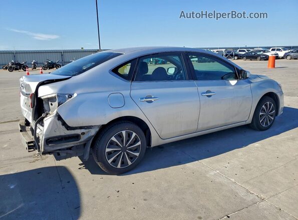 3N1AB7AP7KY361983 2019 NISSAN SENTRA Серебряный Задняя правая четверть
