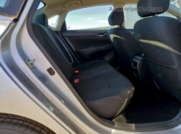 3N1AB7AP7KY361983 2019 NISSAN SENTRA Серебряный Вид задних сидений