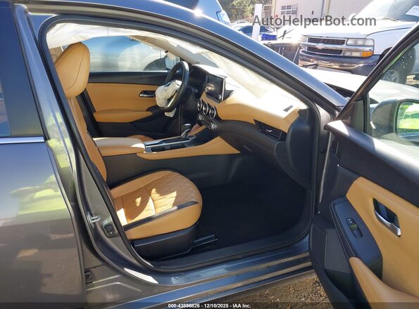 3N1AB8CV8PY306063 2023 NISSAN SENTRA Gray Vista interior delantera