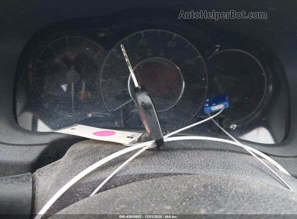 3N1CE2CP0KL354693 2019 NISSAN VERSA NOTE Silver Вид панелі приладів
