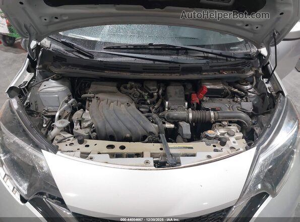 3N1CE2CP2JL368349 2018 NISSAN VERSA NOTE Серебряный Вид сзади