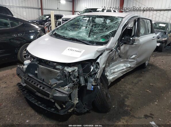 3N1CE2CP7JL356567 2018 NISSAN VERSA NOTE Серебряный Вид спереди