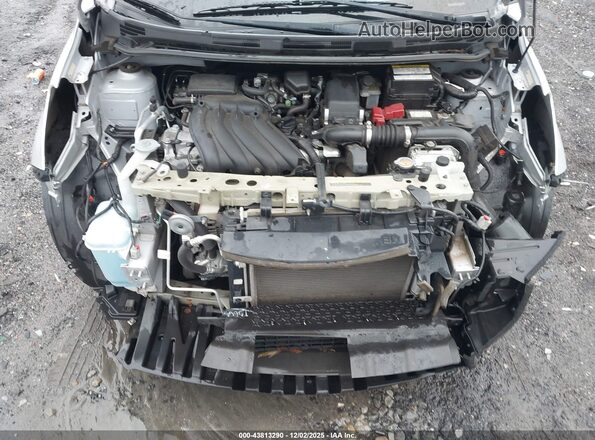 3N1CE2CPXHL379304 2017 NISSAN VERSA NOTE Silver Widok z tyłu