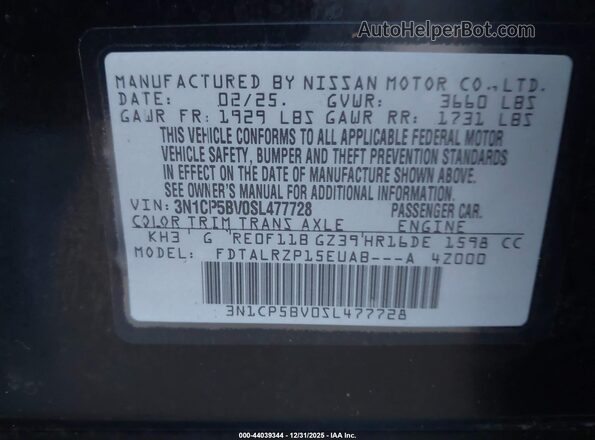 3N1CP5BV0SL477728 2025 NISSAN KICKS PLAY Black Vista del compartimento del motor