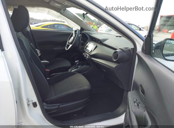 3N1CP5BV2SL486155 2025 NISSAN KICKS PLAY Белый Вид салона спереди