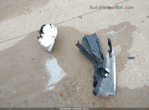 3N1CP5BV3RL475255 2024 NISSAN KICKS Серый Вид панели приборов