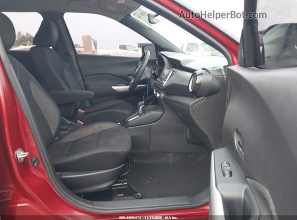 3N1CP5CU0JL525071 2018 NISSAN KICKS Red Вид салону спереду
