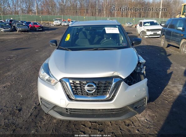 3N1CP5CU2KL550278 2019 NISSAN KICKS Silver Instrument cluster view
