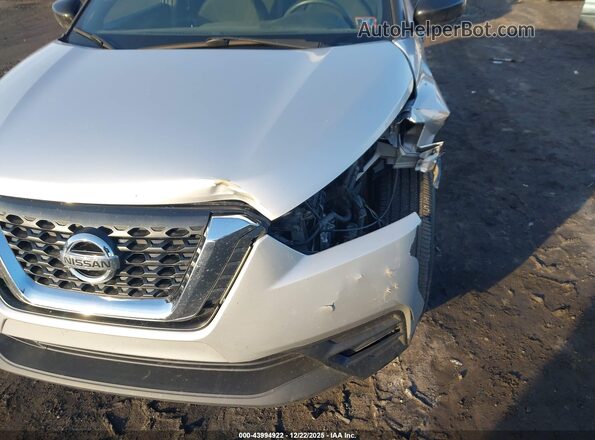3N1CP5CU2KL550278 2019 NISSAN KICKS Silver Front view