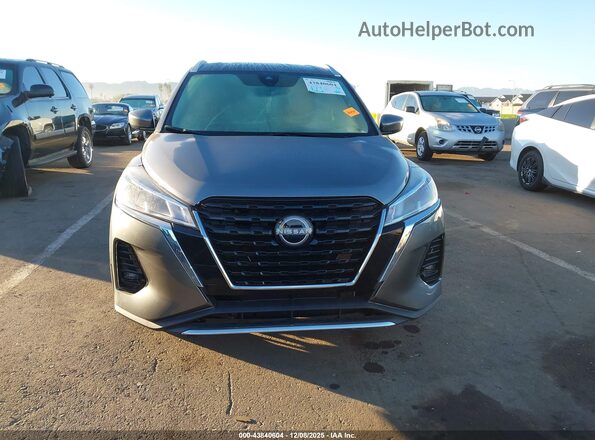 3N1CP5CV2PL507527 2023 NISSAN KICKS Silver Widok zestawu wskaźników