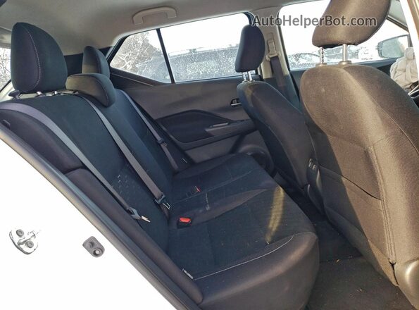 3N1CP5CVXRL535370 2024 NISSAN KICKS White უკანა სალონის ხედი