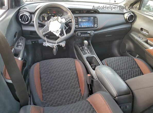 3N1CP5DV2ML466648 2021 NISSAN KICKS Gray Widok deski rozdzielczej