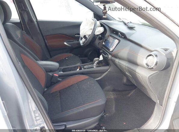 3N1CP5DV8ML550876 2021 NISSAN KICKS Gray 