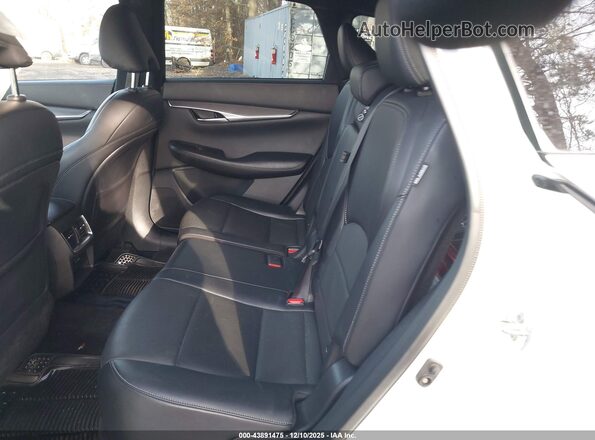 3PCAJ5BB1NF108200 2022 INFINITI QX50 White Вид наклейки з VIN-кодом