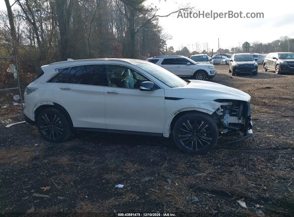 3PCAJ5BB1NF108200 2022 INFINITI QX50 White Вид задньої частини салону