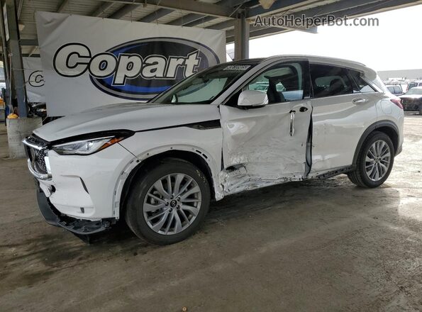 3PCAJ5BB1RF105769 2024 INFINITI QX50 White 
