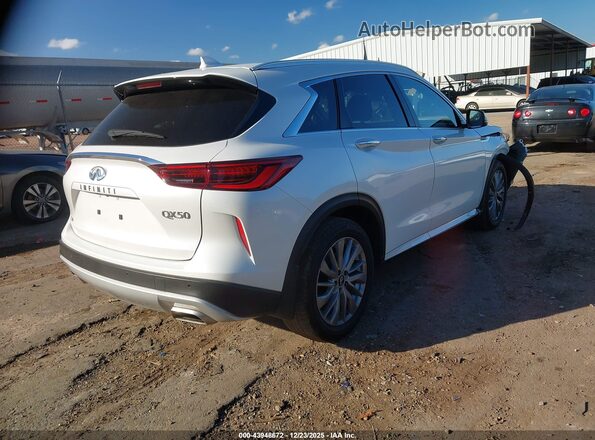 3PCAJ5BBXSF108210 2025 INFINITI QX50 White Trasero derecho