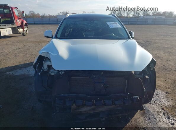 3PCAJ5CA0MF111948 2021 INFINITI QX50 White Widok wnętrza z tyłu