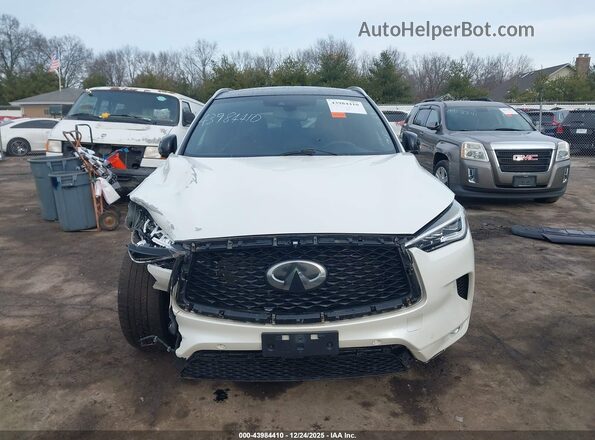 3PCAJ5M35LF106095 2020 INFINITI QX50 White Vista interior trasera