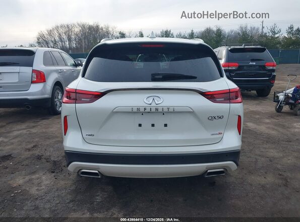 3PCAJ5M35LF106095 2020 INFINITI QX50 White 