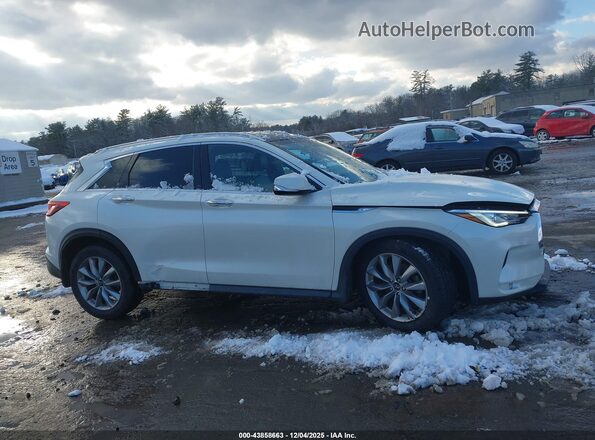 3PCAJ5M39LF105452 2020 INFINITI QX50 White Vista interior trasera
