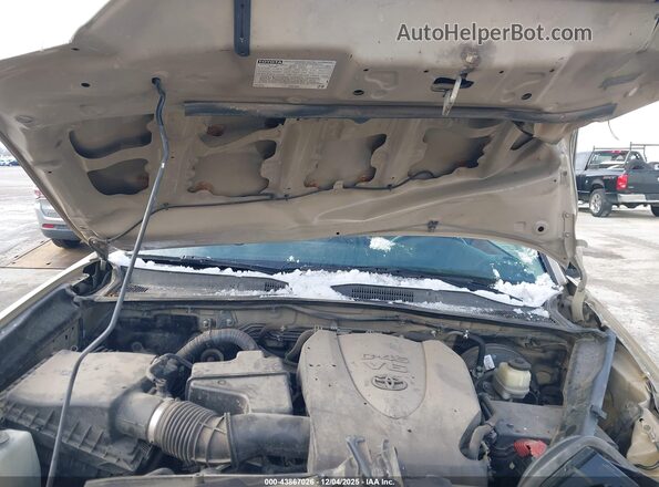 3TMCZ5AN0HM099860 2017 TOYOTA TACOMA Beige Вид ззаду