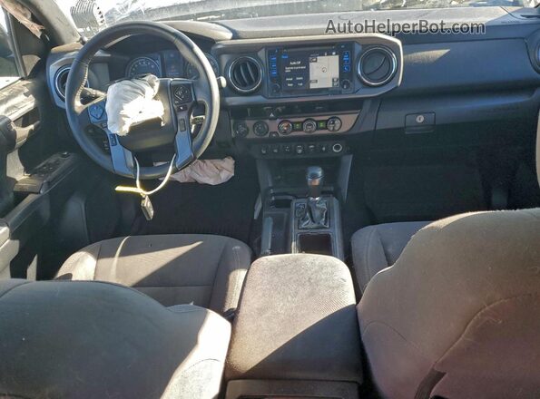 3TMCZ5AN2JM173365 2018 TOYOTA LE Gray Dashboard view
