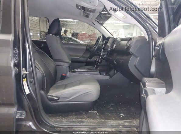 3TMCZ5AN4HM096718 2017 TOYOTA TACOMA Gray წინა სალონის ხედი