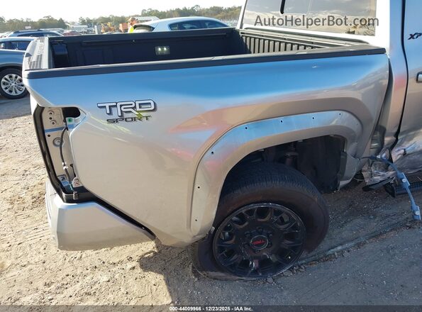 3TMKB5FN2RM002071 2024 TOYOTA TACOMA Silver Դիմացի տեսք