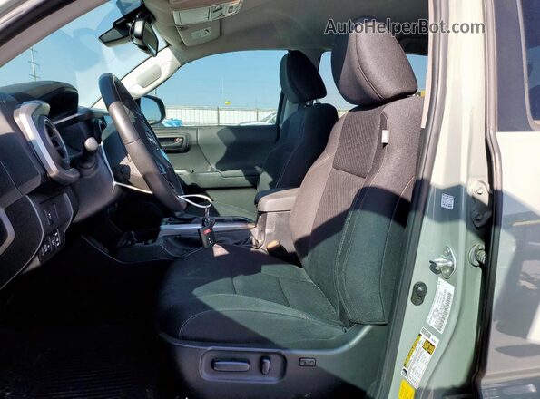 3TYCZ5AN1PT152892 2023 TOYOTA LE Gray Սալոնի դիմացի տեսք