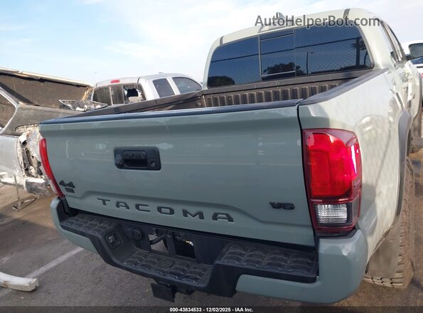 3TYCZ5AN2NT097611 2022 TOYOTA TACOMA Green 