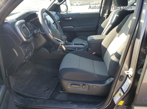 3TYCZ5AN2PT175064 2023 TOYOTA LE Charcoal წინა სალონის ხედი