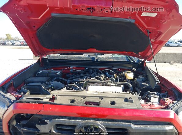 3TYLB5JN2ST068514 2025 TOYOTA TACOMA Red Հետևի տեսք