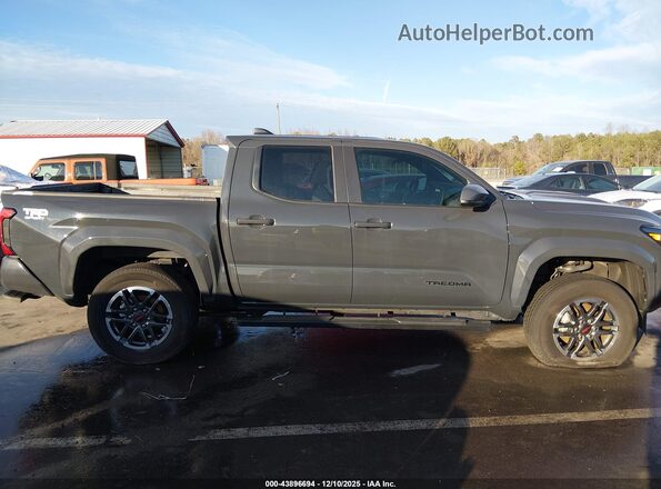 3TYLB5JN5RT037557 2024 TOYOTA TACOMA Gray Widok wnętrza 360 stopni