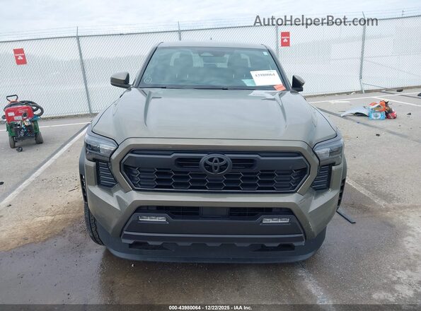 3TYLC5LN1ST024661 2025 TOYOTA TACOMA HYBRID Green ხელსაწყოთა პანელის ხედი
