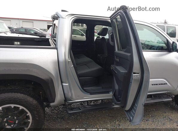 3TYLC5LN2RT004297 2024 TOYOTA TACOMA HYBRID Gray VIN კოდის სტიკერის ხედი