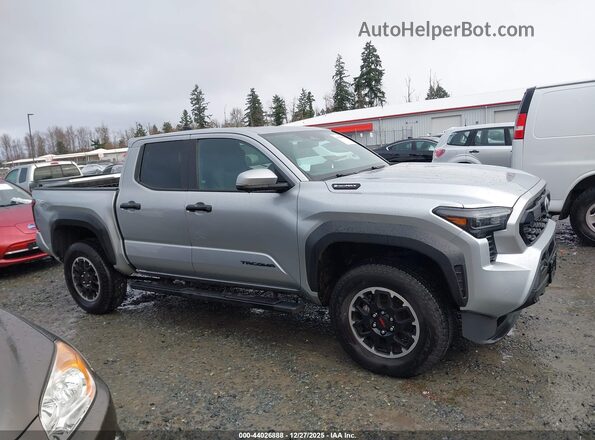 3TYLC5LN2RT004297 2024 TOYOTA TACOMA HYBRID Gray უკანა სალონის ხედი