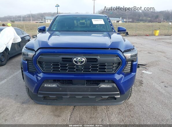 3TYLC5LN5RT008649 2024 TOYOTA TACOMA HYBRID Blue Rear interior view