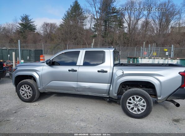 3TYLD5KN8TT023393 2026 TOYOTA TACOMA Silver Widok wnętrza 360 stopni