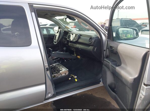 3TYRX5GN2NT053356 2022 TOYOTA TACOMA Silver Սալոնի դիմացի տեսք