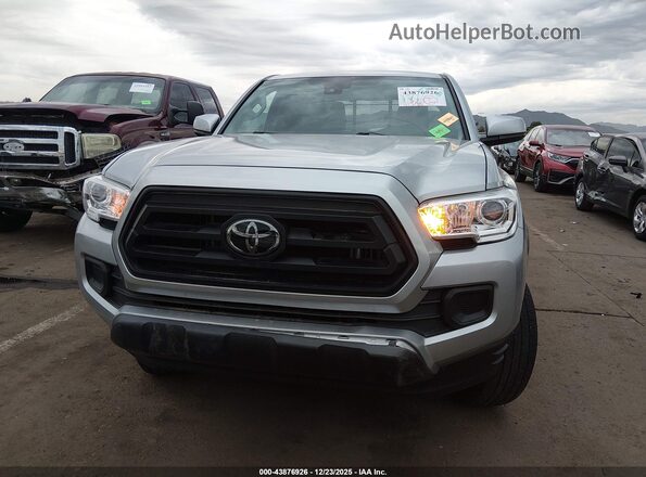 3TYRX5GN2NT053356 2022 TOYOTA TACOMA Silver Սարքավորումների վահանակի տեսք