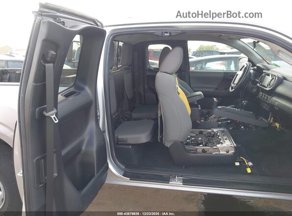 3TYRX5GN2NT053356 2022 TOYOTA TACOMA Silver VIN կոդի պիտակի տեսք