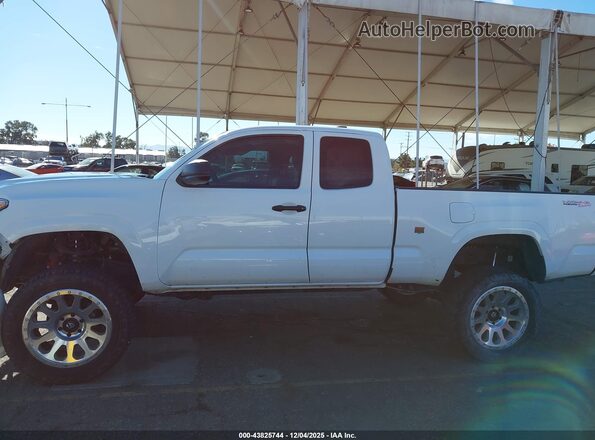 3TYSX5EN0NT011031 2022 TOYOTA TACOMA White Vista interior de 360 grados