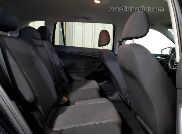 3VV0B7AX4MM149756 2021 VOLKSWAGEN TIGUAN Black Widok wnętrza z tyłu