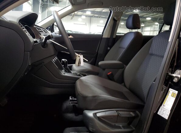 3VV0B7AX4MM149756 2021 VOLKSWAGEN TIGUAN Black Widok wnętrza z przodu