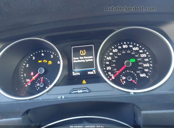 3VV0B7AX9MM003904 2021 VOLKSWAGEN TIGUAN Silver Widok tylnych siedzeń