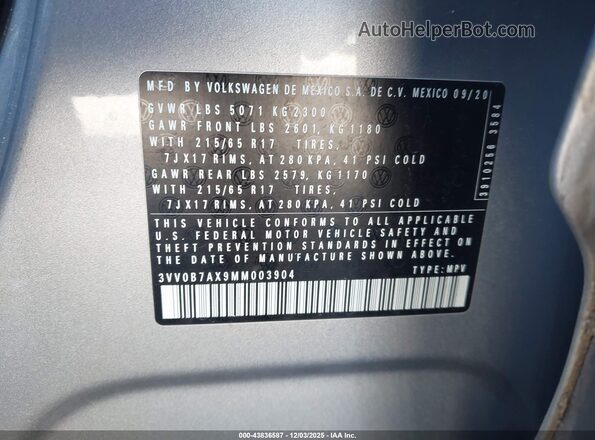 3VV0B7AX9MM003904 2021 VOLKSWAGEN TIGUAN Silver Widok komory silnika