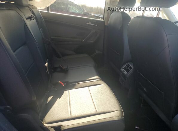 3VV2B7AX1JM118422 2018 VOLKSWAGEN TIGUAN Белый 