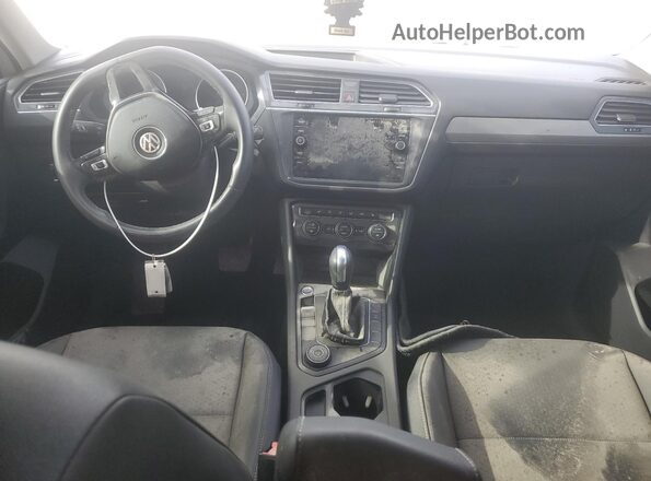 3VV2B7AX2MM003591 2021 VOLKSWAGEN TIGUAN White Առջևի վահանակի տեսք